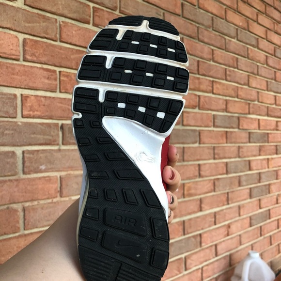 Children’s Nikes - Picture 6 of 6